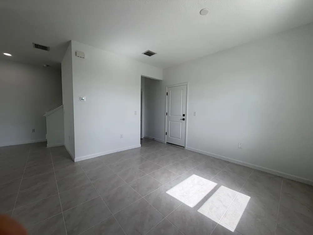 4402 Longwood Lake Square Westlake, FL 33470