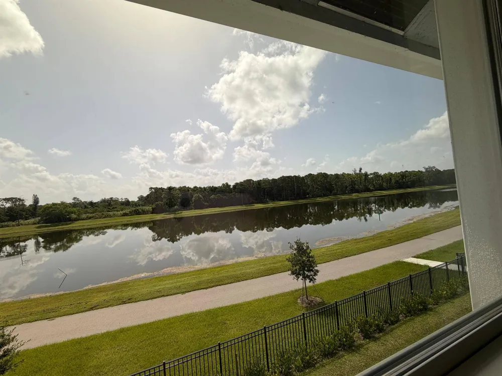 4402 Longwood Lake Square Westlake, FL 33470