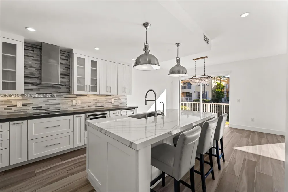 3110 NE 210th Ter Aventura, FL 33180
