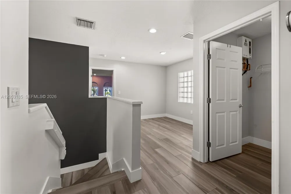 3110 NE 210th Ter Aventura, FL 33180