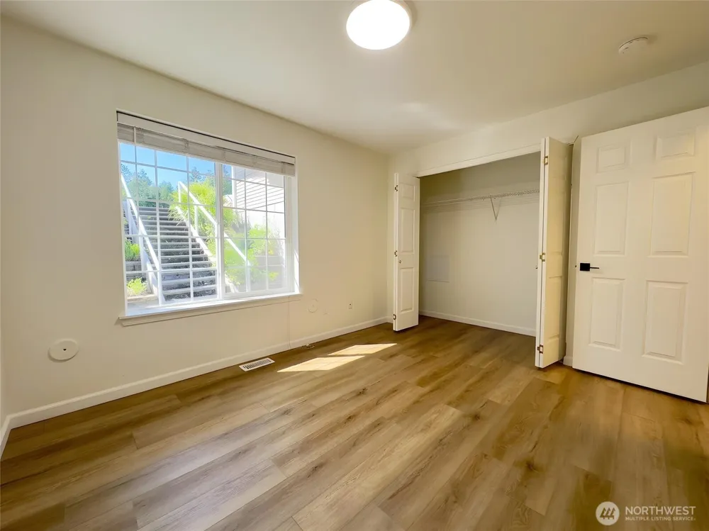 1920 S 368th Place #205 Federal Way, WA 98003