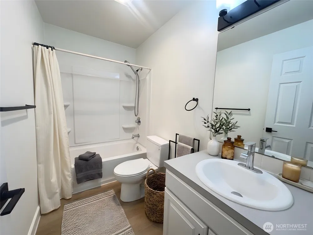 1920 S 368th Place #205 Federal Way, WA 98003