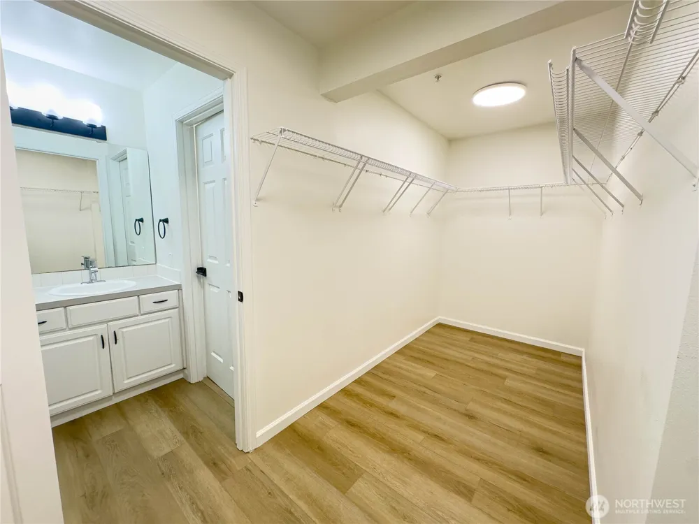 1920 S 368th Place #205 Federal Way, WA 98003