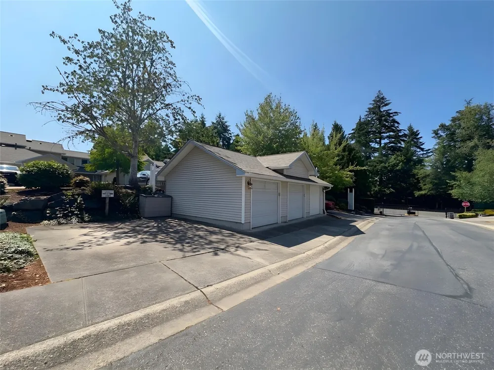 1920 S 368th Place #205 Federal Way, WA 98003