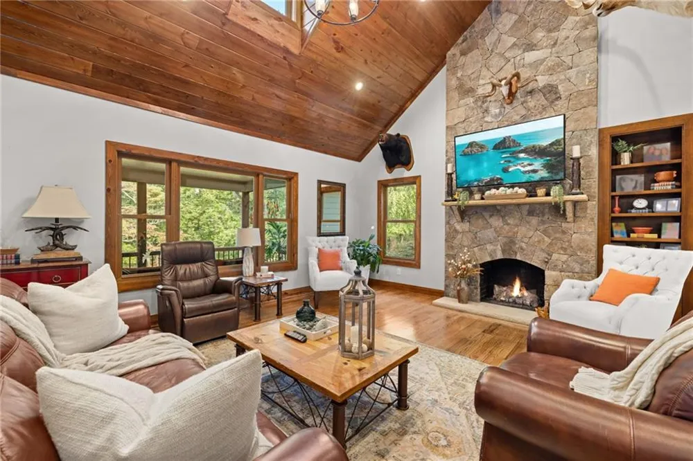 212 Knots Landing Drive Demorest, GA 30535