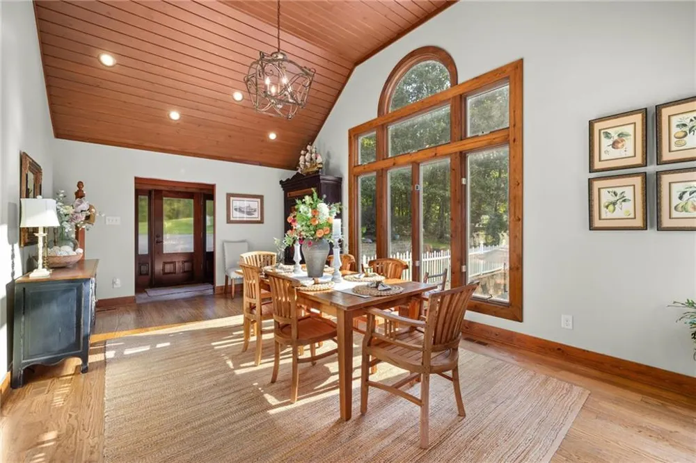 212 Knots Landing Drive Demorest, GA 30535