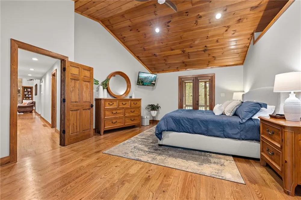 212 Knots Landing Drive Demorest, GA 30535
