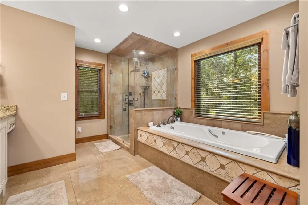 212 Knots Landing Drive Demorest, GA 30535