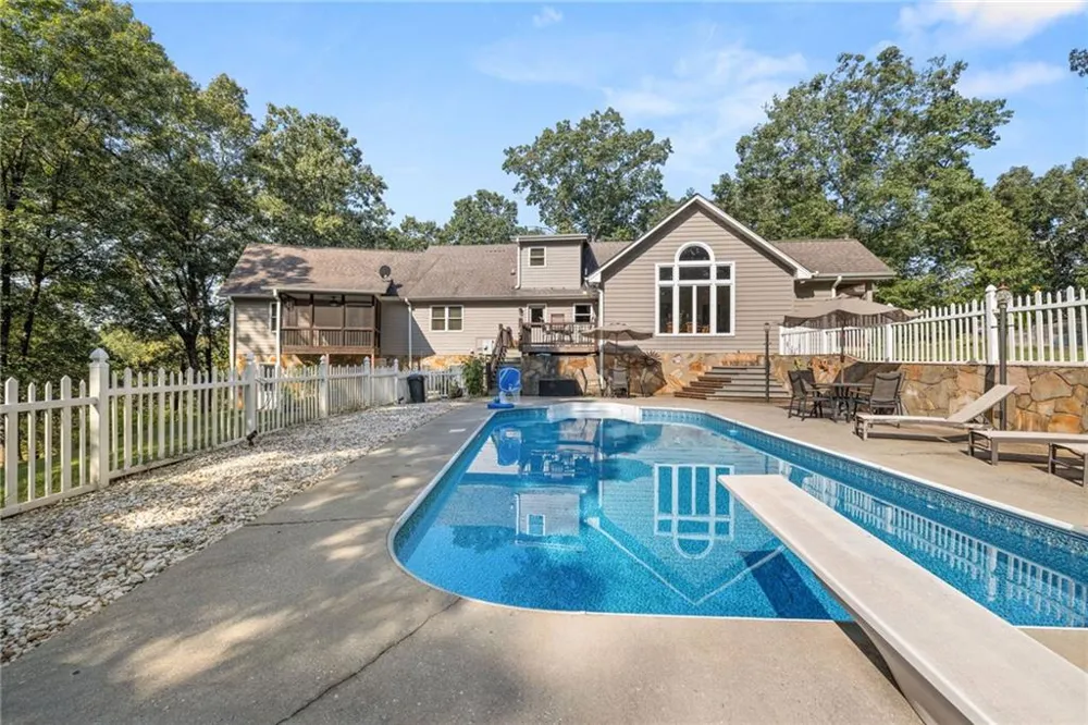 212 Knots Landing Drive Demorest, GA 30535