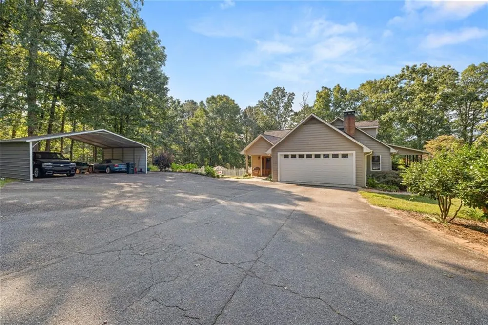 212 Knots Landing Drive Demorest, GA 30535