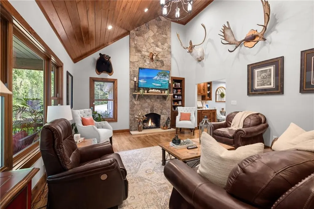 212 Knots Landing Drive Demorest, GA 30535