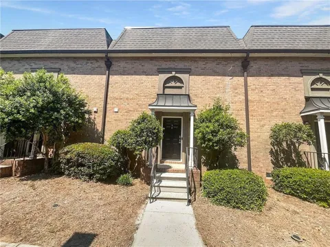 6980 Roswell Road #K5