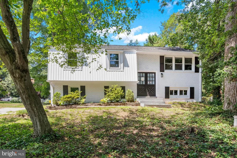 994 HILLENDALE DRIVE Annapolis, MD 21409