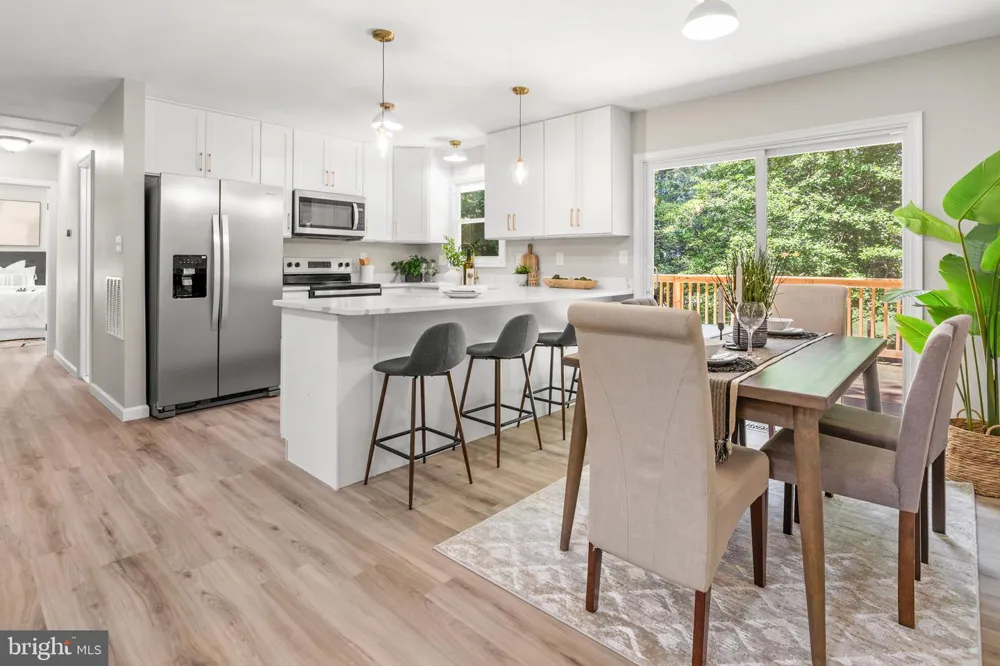 994 HILLENDALE DRIVE Annapolis, MD 21409