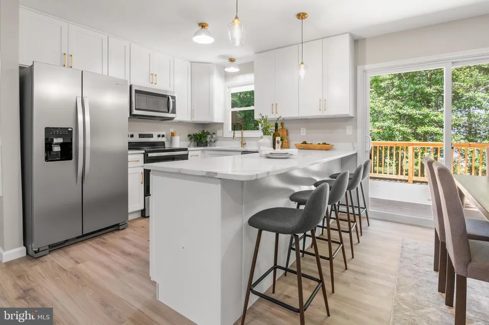 994 HILLENDALE DRIVE Annapolis, MD 21409