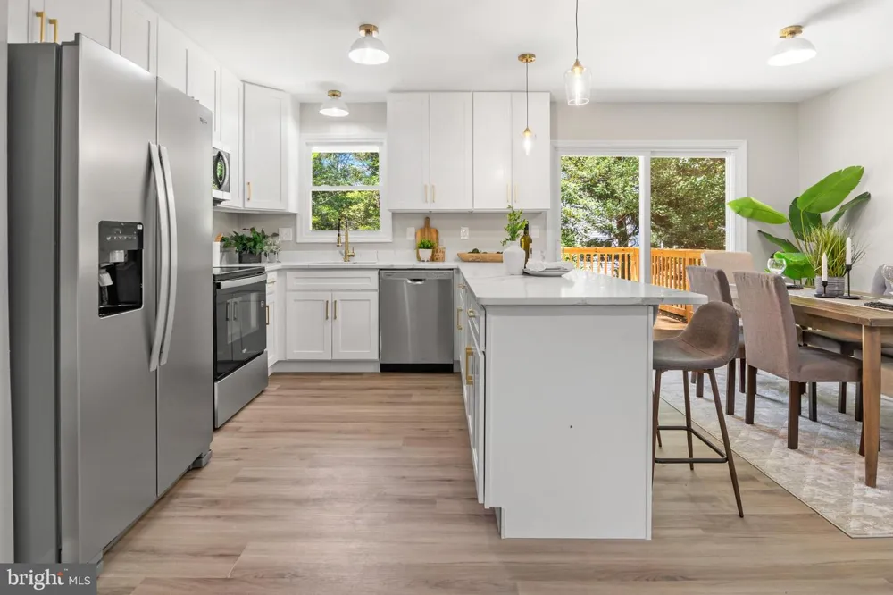 994 HILLENDALE DRIVE Annapolis, MD 21409