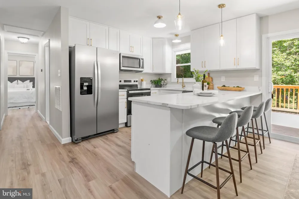 994 HILLENDALE DRIVE Annapolis, MD 21409