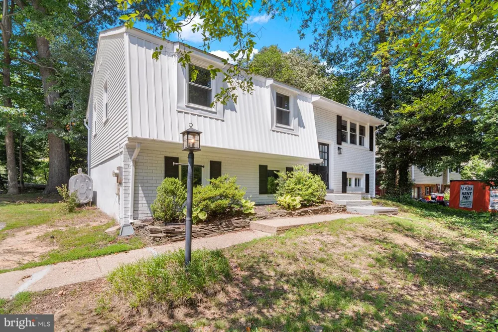 994 HILLENDALE DRIVE Annapolis, MD 21409