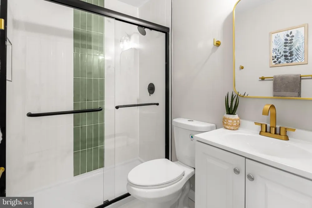 994 HILLENDALE DRIVE Annapolis, MD 21409