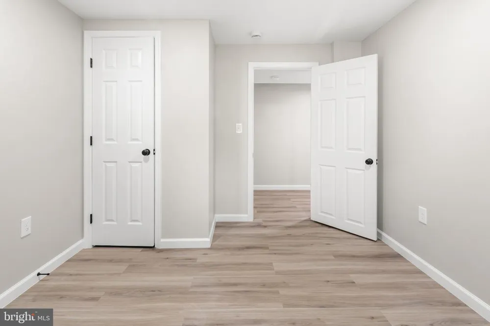 994 HILLENDALE DRIVE Annapolis, MD 21409