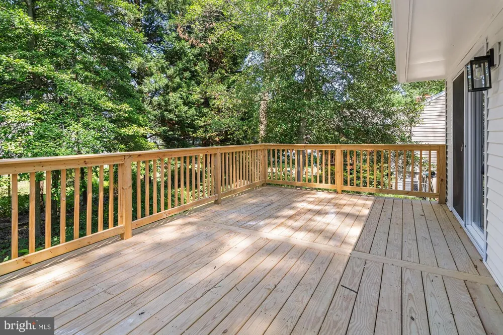994 HILLENDALE DRIVE Annapolis, MD 21409