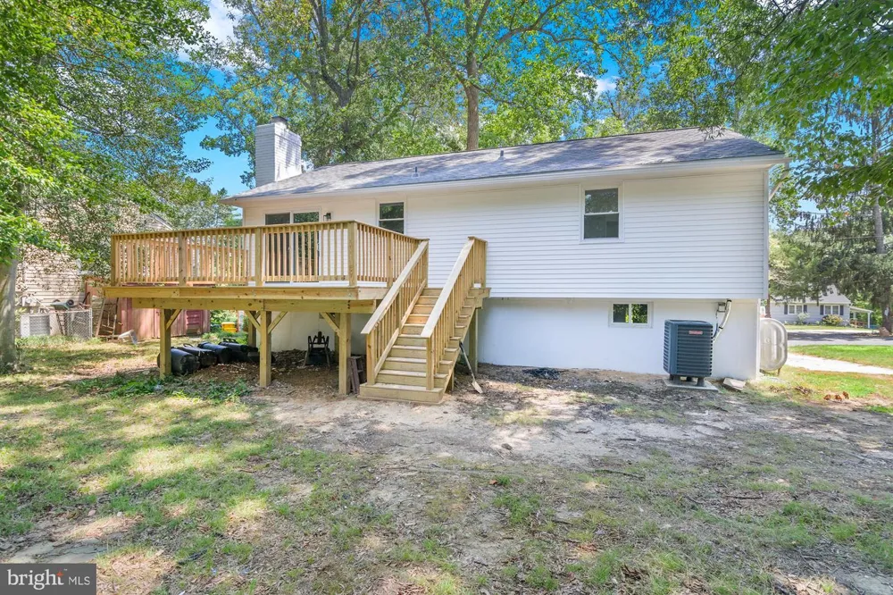 994 HILLENDALE DRIVE Annapolis, MD 21409