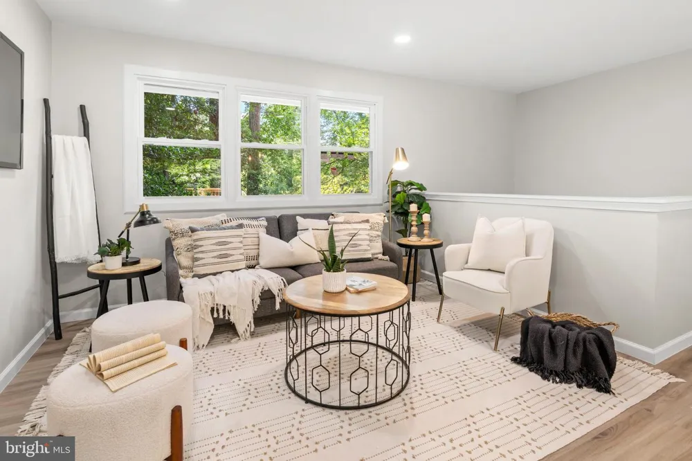 994 HILLENDALE DRIVE Annapolis, MD 21409