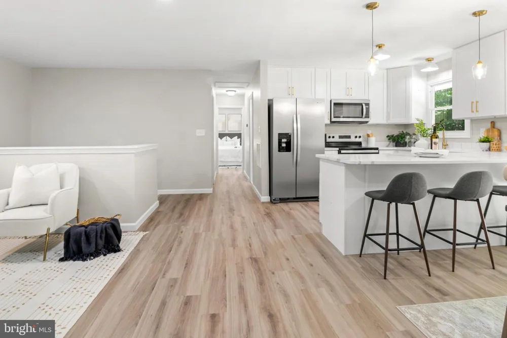 994 HILLENDALE DRIVE Annapolis, MD 21409