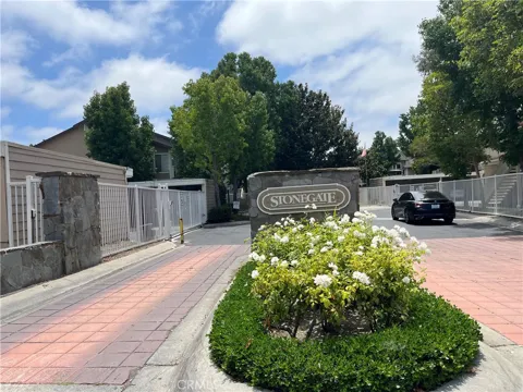 6951 Knollcrest Lane #56