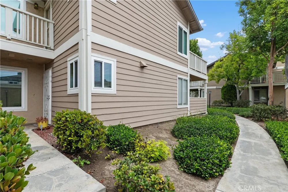 6951 Knollcrest Lane #56 Garden Grove, CA 92845
