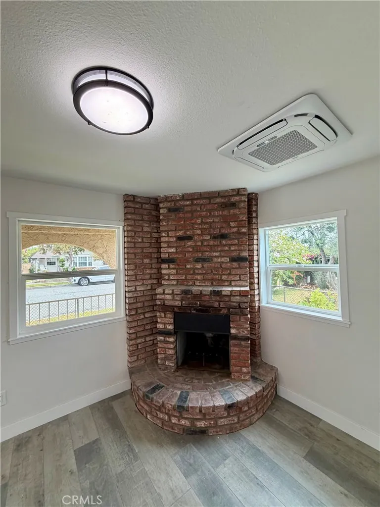 543 E 3rd Street Azusa, CA 91702