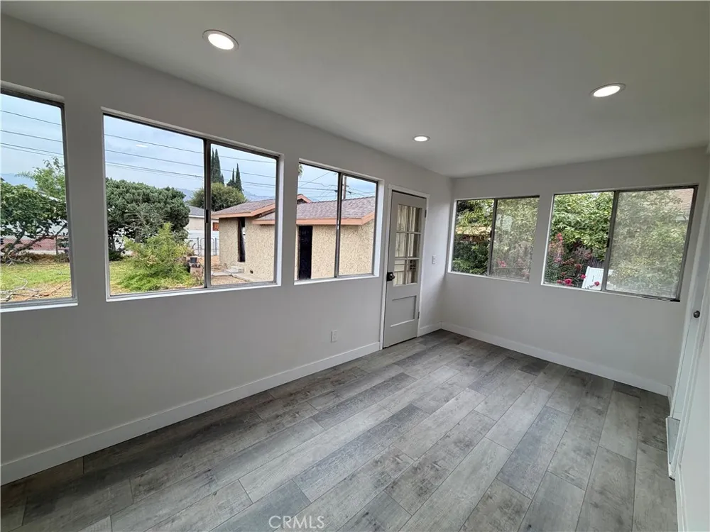 543 E 3rd Street Azusa, CA 91702