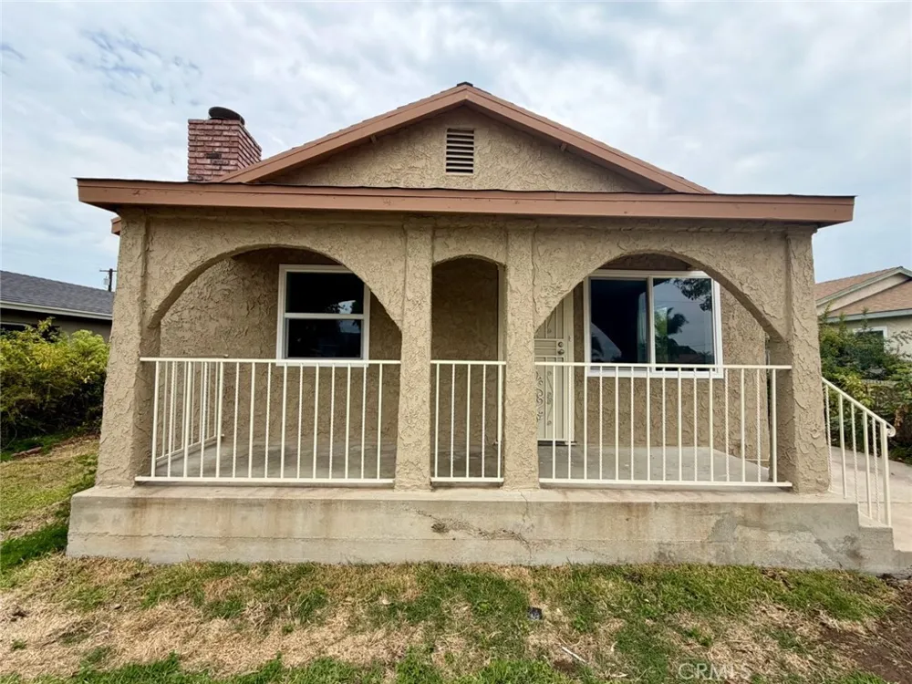 543 E 3rd Street Azusa, CA 91702