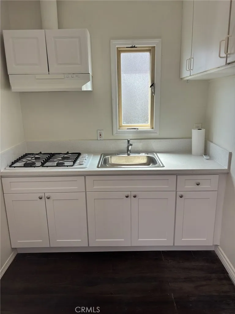 439 W Walnut Monrovia, CA 91016