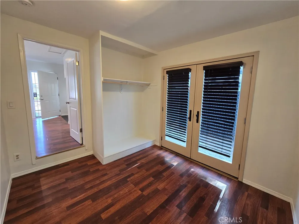 439 W Walnut Monrovia, CA 91016