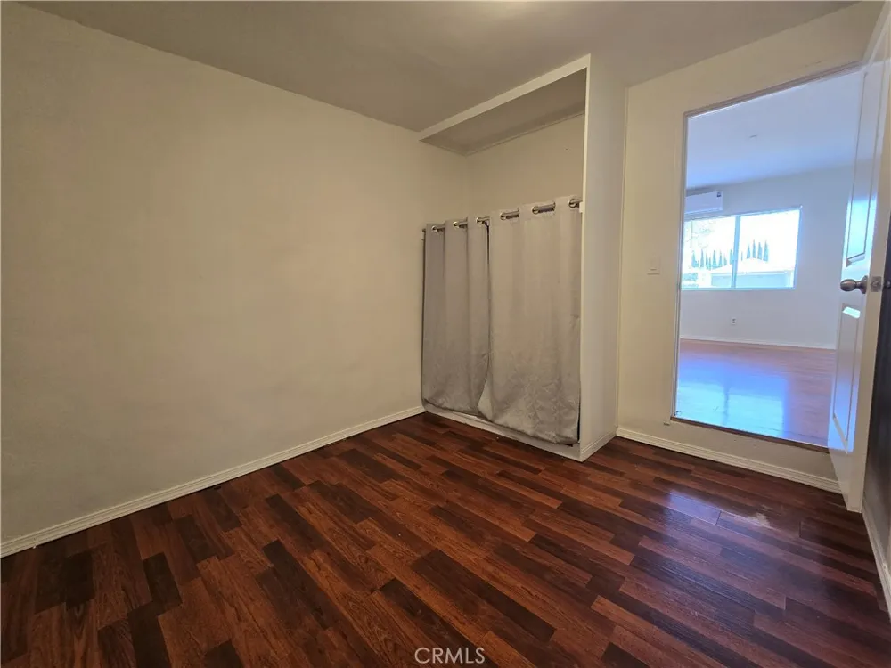 439 W Walnut Monrovia, CA 91016