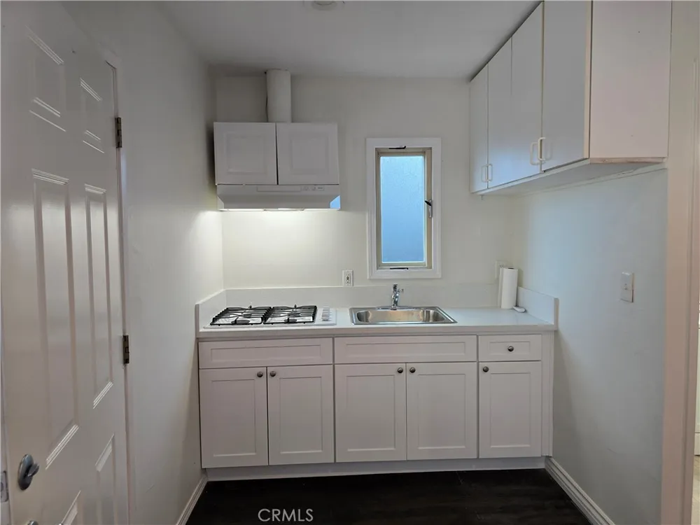439 W Walnut Monrovia, CA 91016
