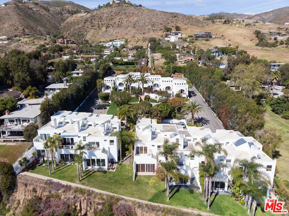 31240 Bailard Road Malibu, CA 90265