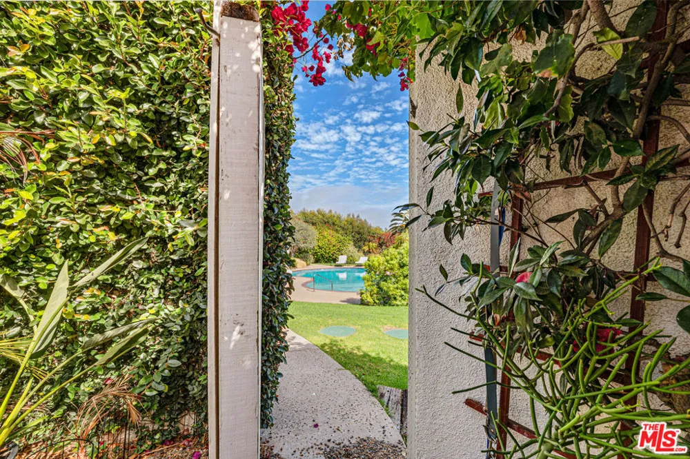 31240 Bailard Road Malibu, CA 90265