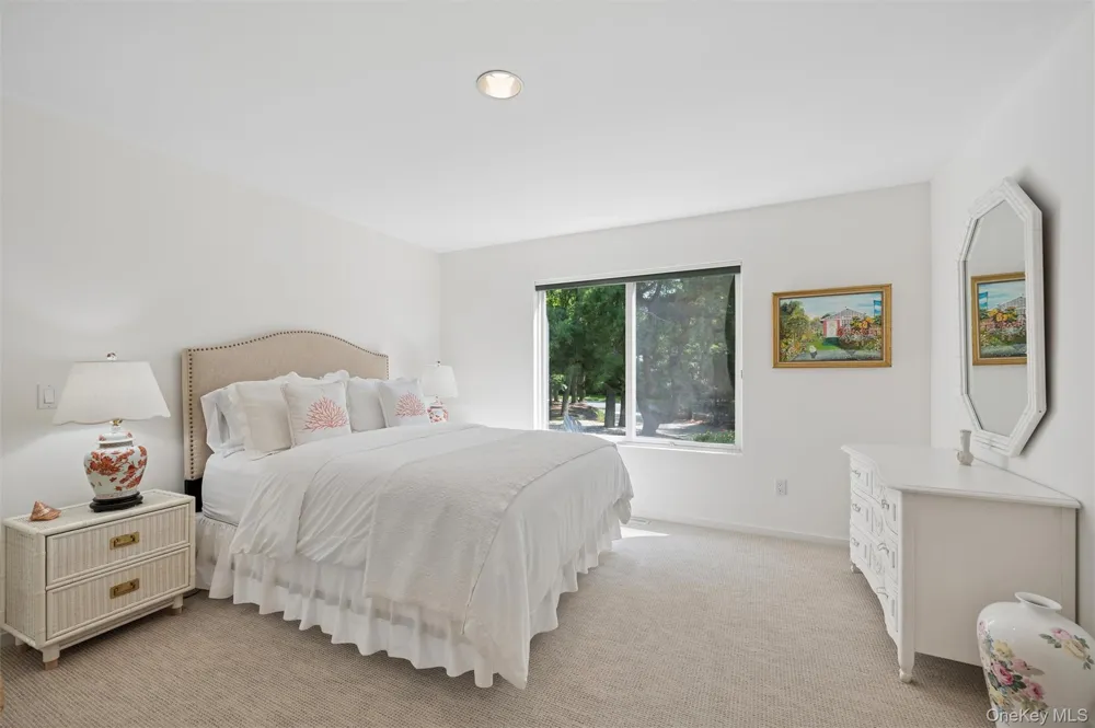 16 Elizabeth Lane Quogue, NY 11959