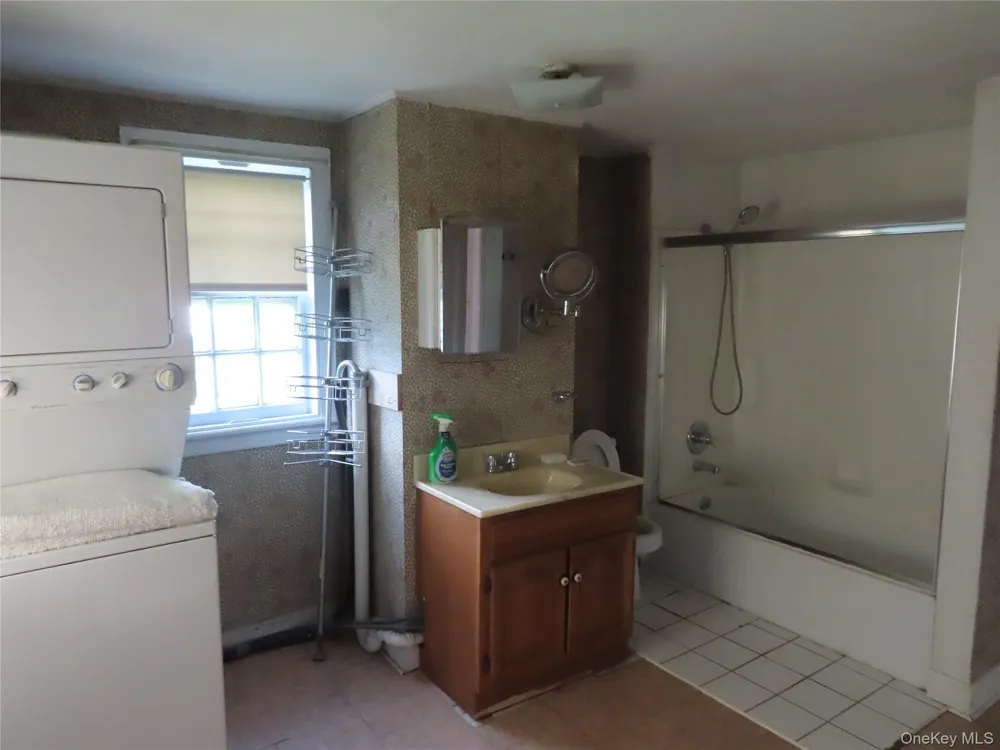 67 Prospect Street Babylon, NY 11702