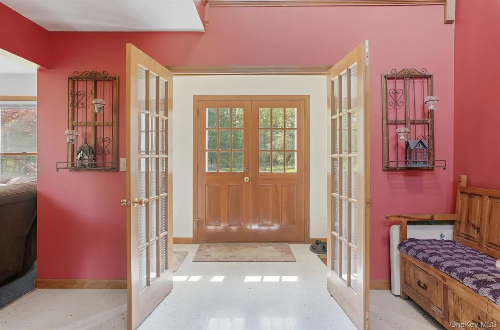 32 Sunset Circle Germantown, NY 12526