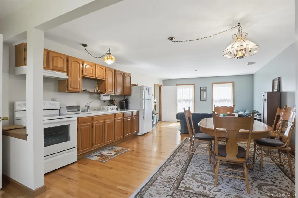32 Sunset Circle Germantown, NY 12526
