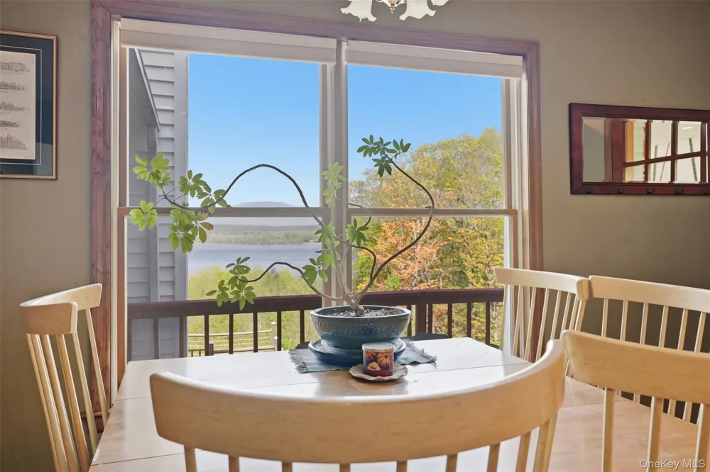 32 Sunset Circle Germantown, NY 12526
