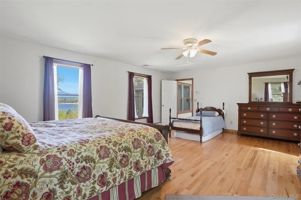 32 Sunset Circle Germantown, NY 12526