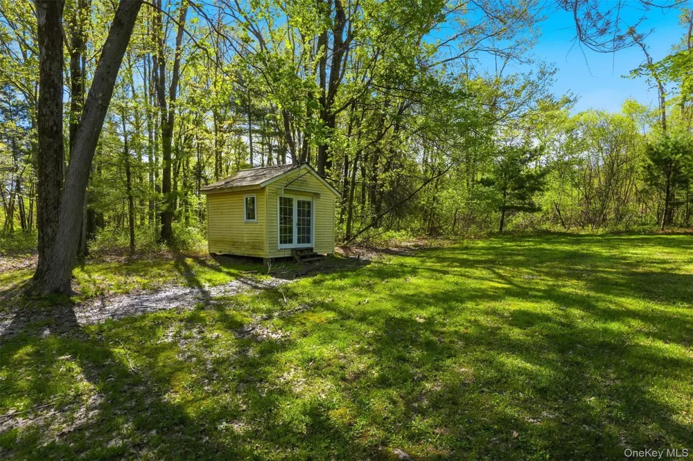 32 Sunset Circle Germantown, NY 12526