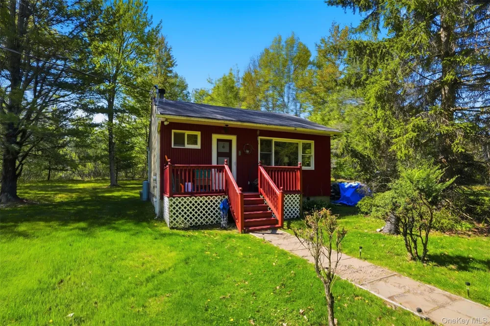 32 Sunset Circle Germantown, NY 12526