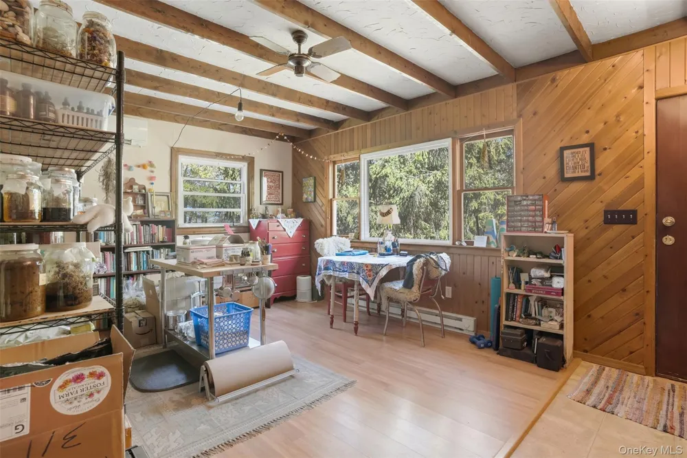 32 Sunset Circle Germantown, NY 12526
