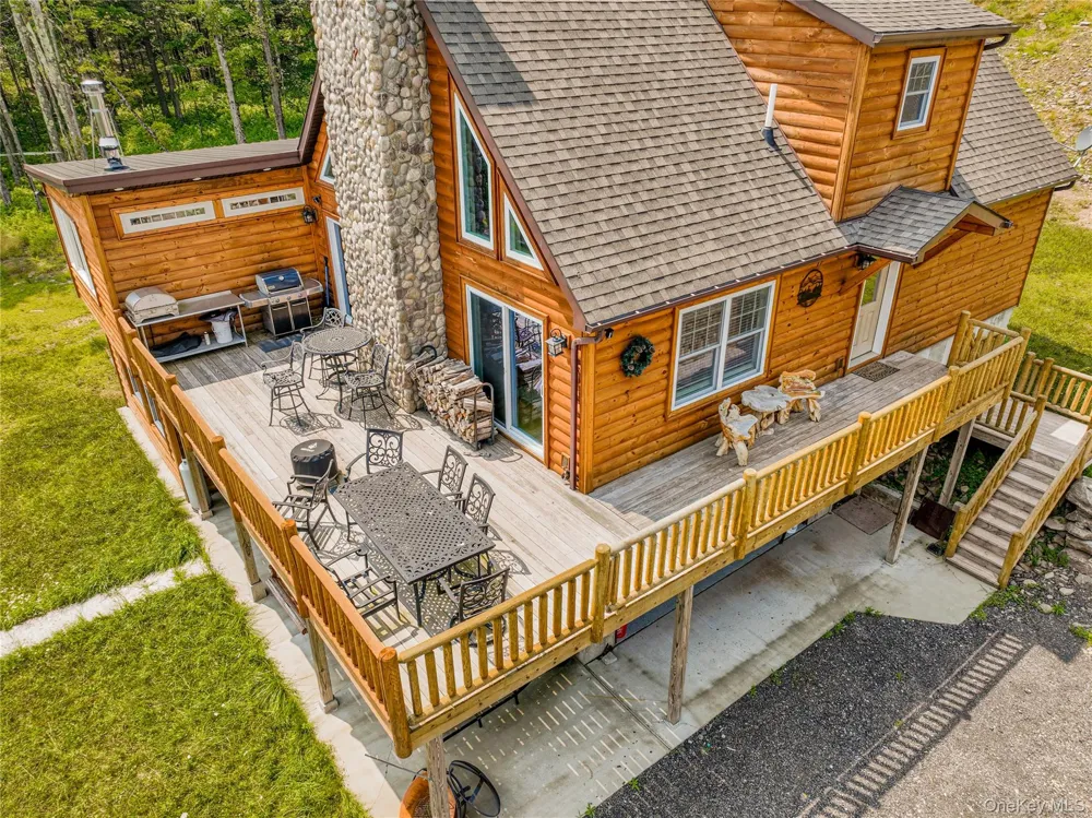 376 Aden Hill Road Neversink, NY 12765