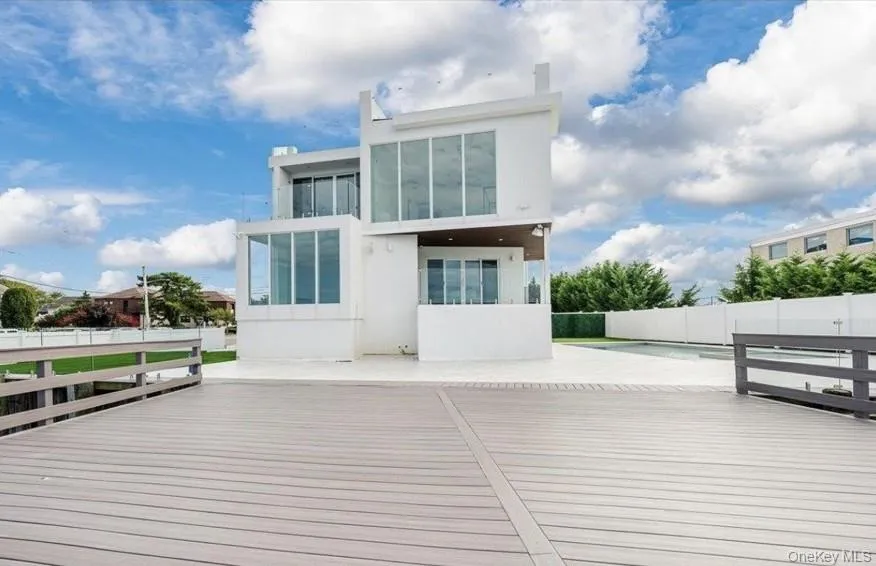 177 Albany Boulevard Atlantic Beach, NY 11509